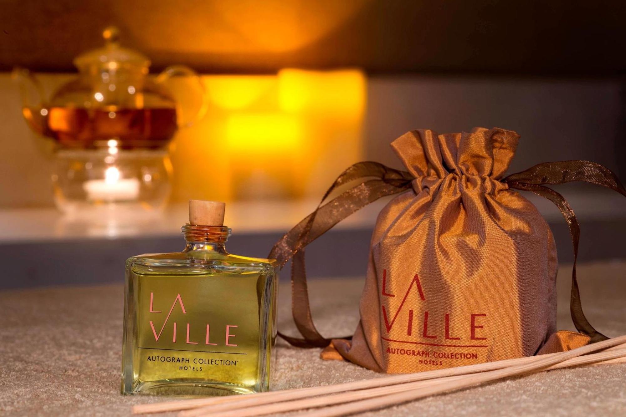La Ville Hotel & Suites City Walk Dubai, Autograph Collection Zewnętrze zdjęcie A reed diffuser