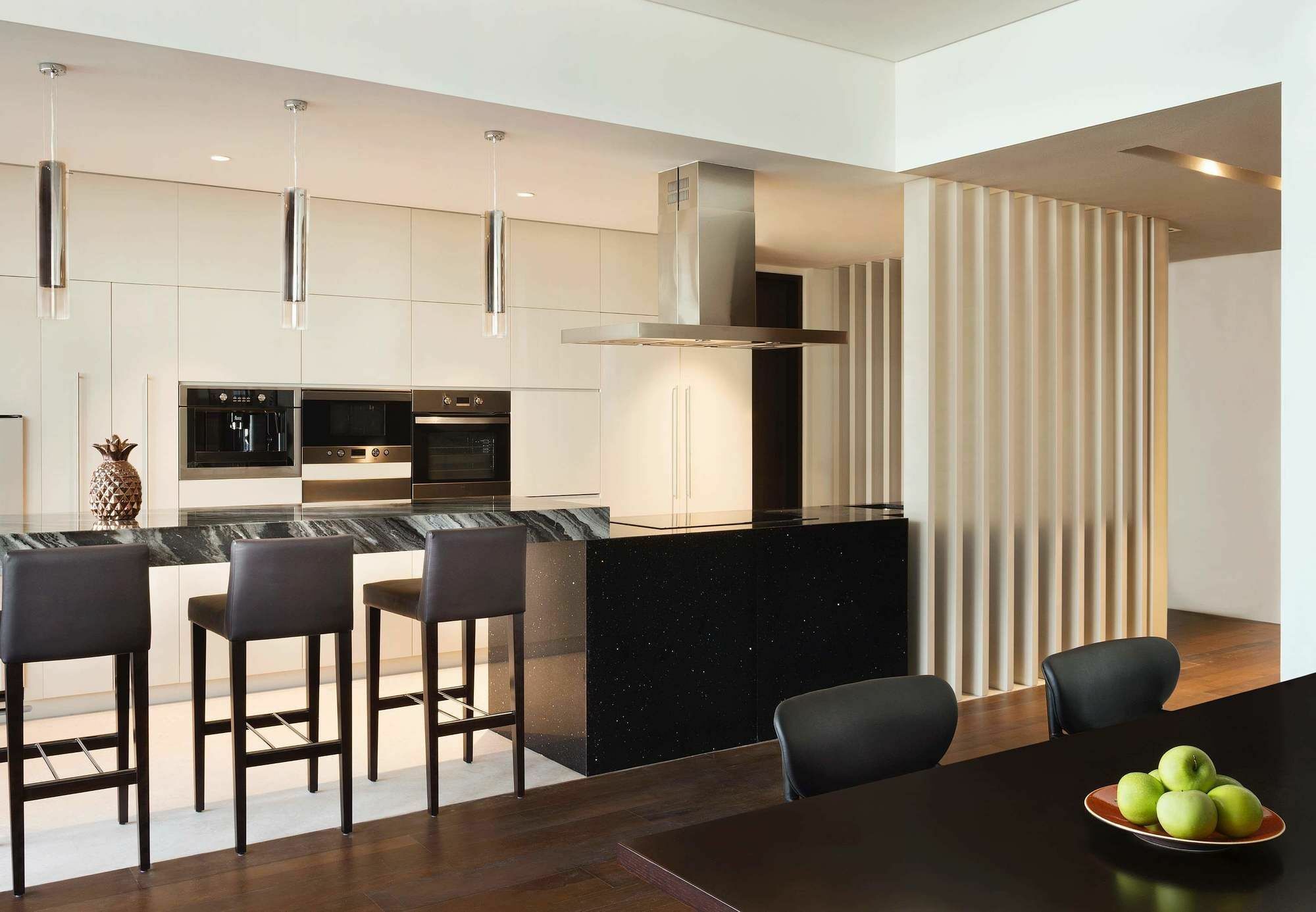 La Ville Hotel & Suites City Walk Dubai, Autograph Collection Zewnętrze zdjęcie A modern kitchen